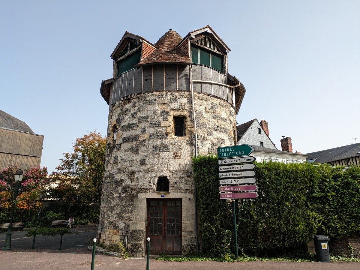 Tour Sainte-Anne - Tour des anciens remparts de Lisieux