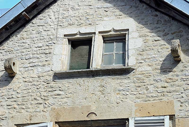 Maison aux anneaux