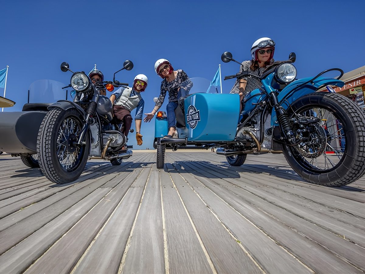 Visites guidées en side-car vintage avec Retro Tour Normandy